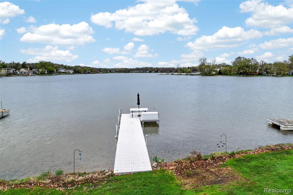 3071 School Lake Drive, Brighton, MI 48114 — Photo 46