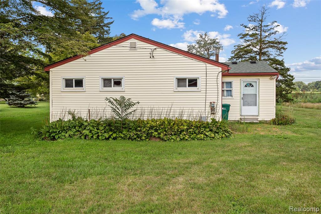 25245 Bell Road, New Boston, MI 48164 — Photo 5