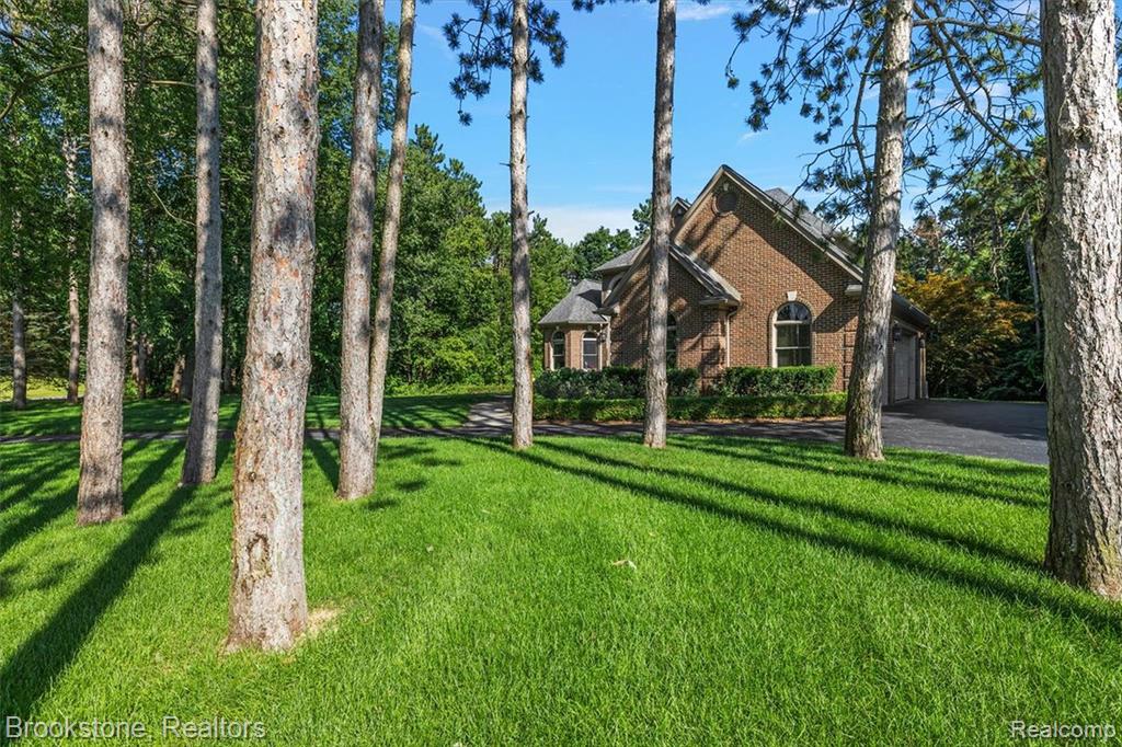 34 Fern Drive, Leonard, MI 48367 — Photo 7