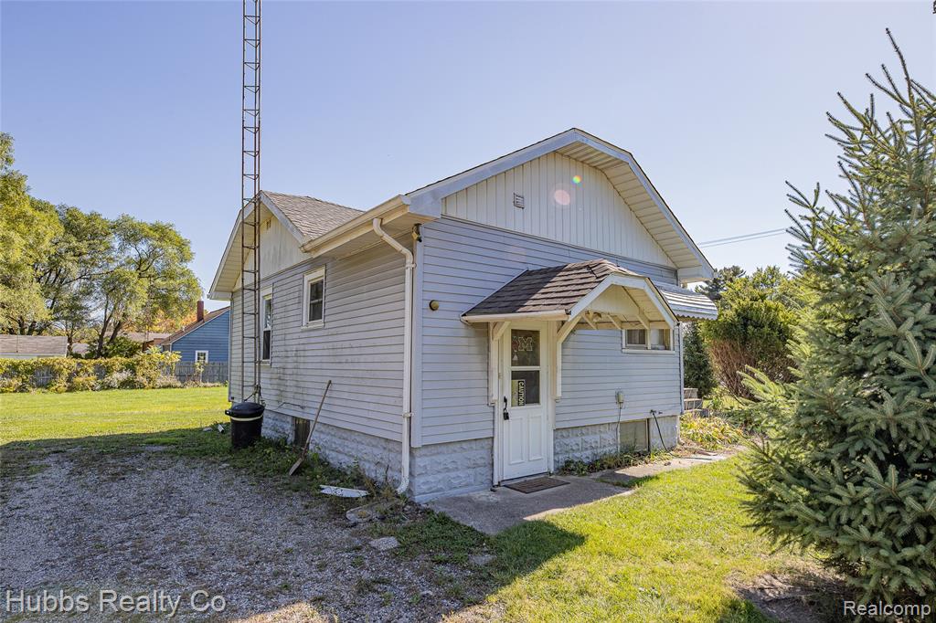 5305 Lapeer Road, Burton, MI 48509 — Photo 2