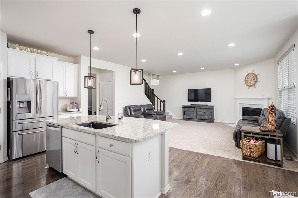 2391 Findley Circle, Lake Orion, MI — Photo 14