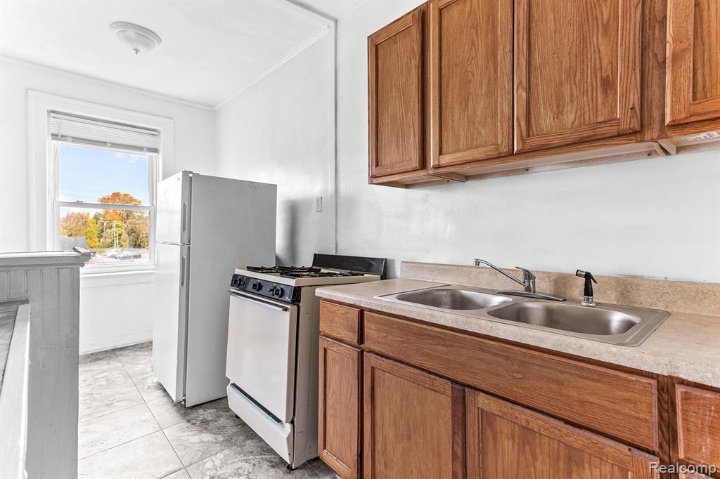 3550 Montclair Street, Detroit, MI 48214 — Photo 53