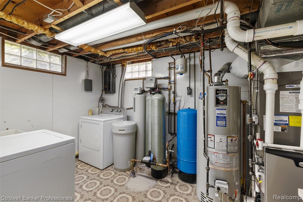 6635 EASTLAWN Avenue, Clarkston, MI — Photo 36