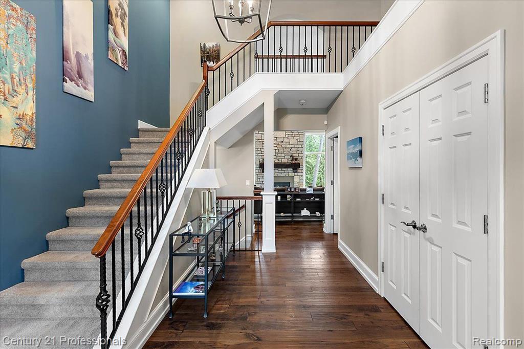 4735 OAKHURST RIDGE Road, Clarkston, MI 48348 — Photo 10