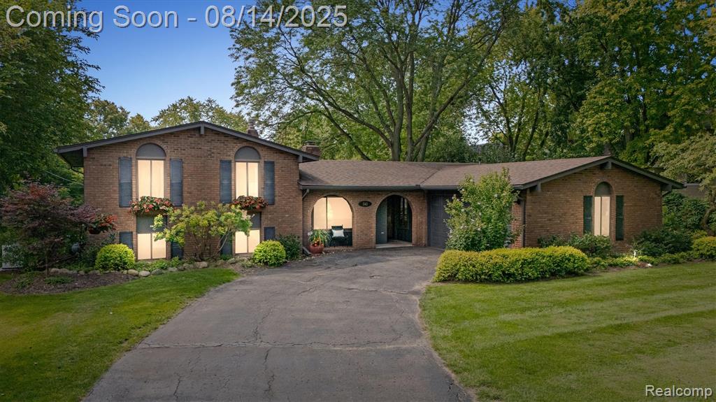 541 Lake Forest Road, Rochester Hills, MI 48309 — Photo 23