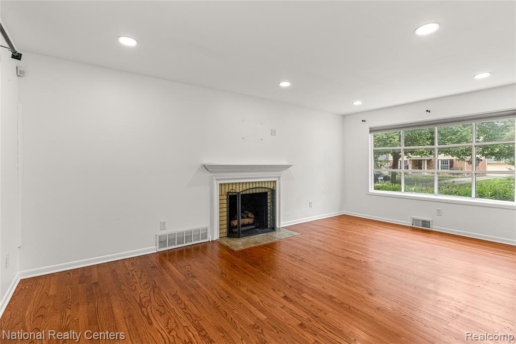 4303 Auburn Drive, Royal Oak, MI 48073 — Photo 3