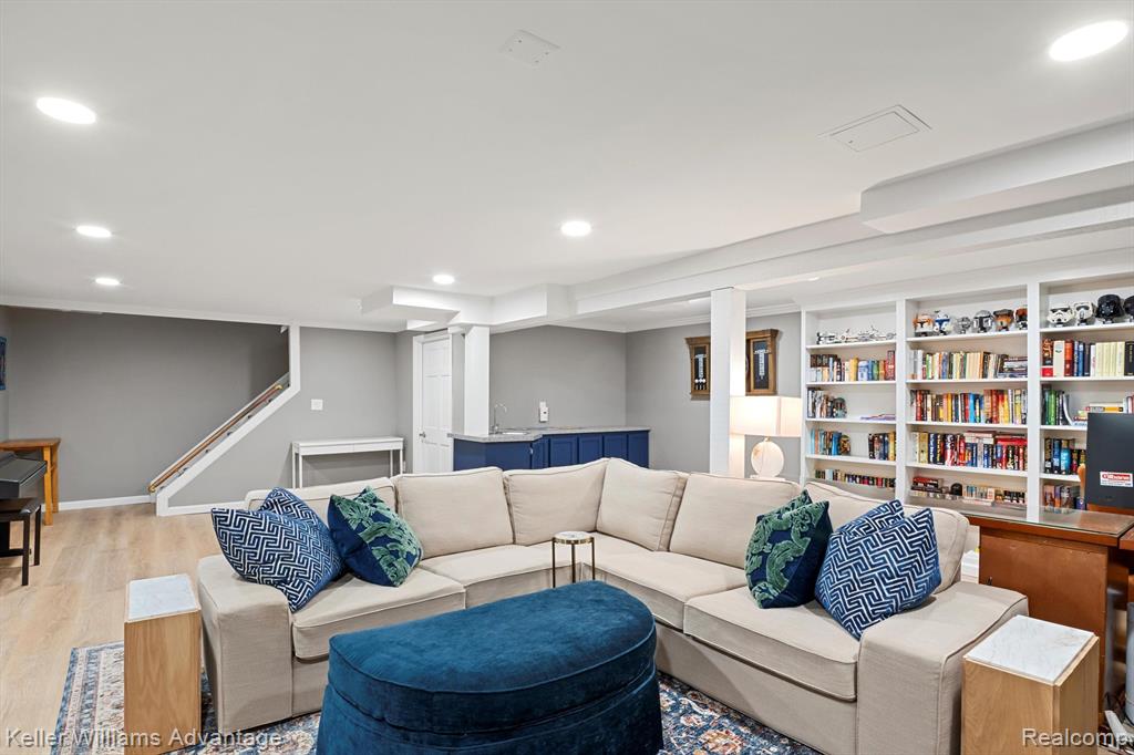 45735 SHEFFIELD Drive, Novi, MI — Photo 36