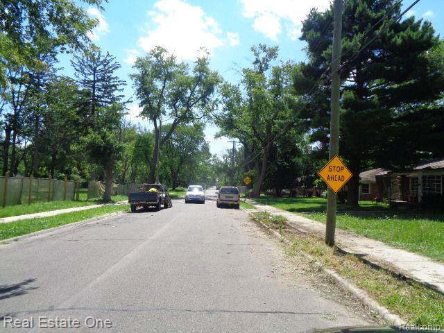 18985 TRINITY Street, Detroit, MI 48219 — Photo 11