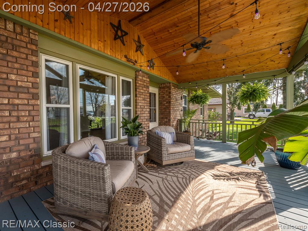428 E Shore Drive, Whitmore Lake, MI 48189 — Photo 3