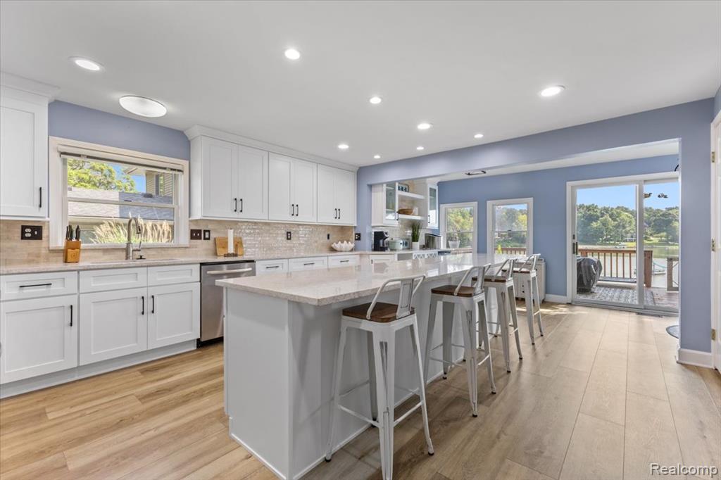 8437 WOODLAND SHORE Drive, Brighton, MI 48114 — Photo 17