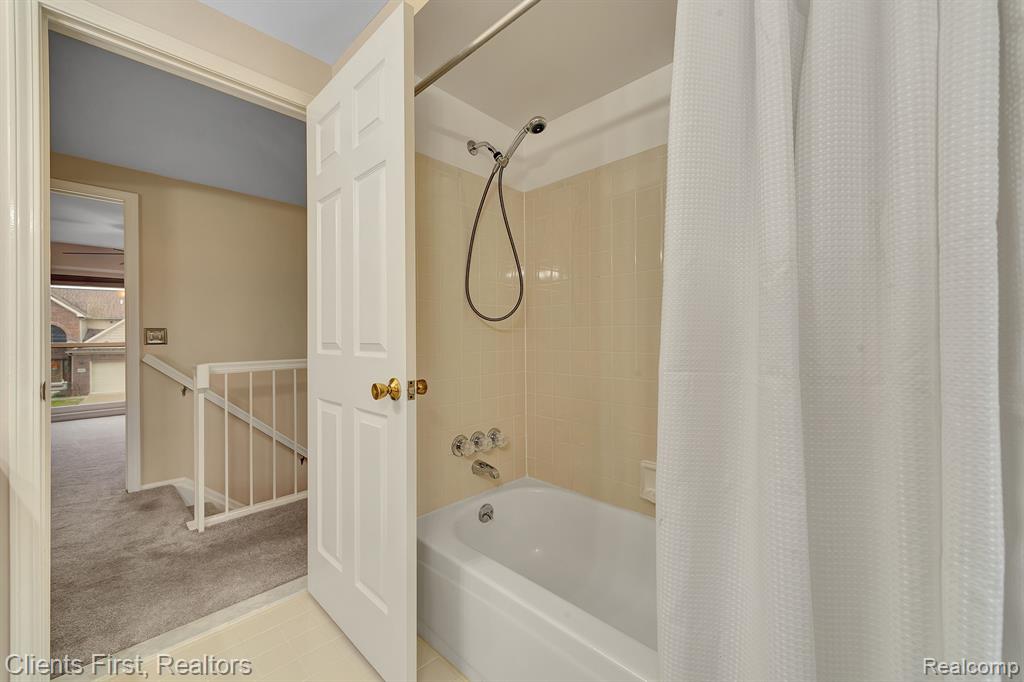 46657 GUNNERY Drive, Canton, MI 48187 — Photo 28