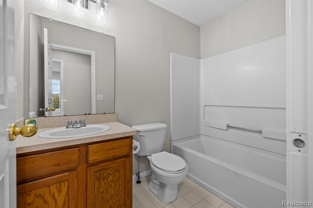 43529 S Timberview Drive, Van Buren, MI 48111 — Photo 21