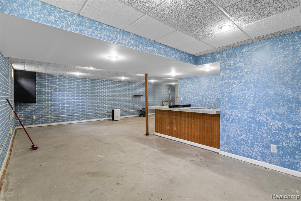 4303 Pratt Avenue, Grand Blanc, MI 48439 — Photo 29