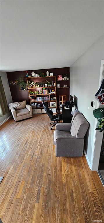 22308 Larch Street, Woodhaven, MI 48183 — Photo 7