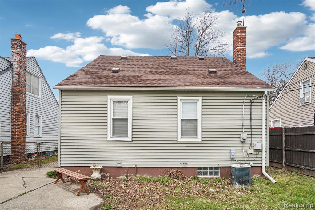 3963 S Hubbard Street, Wayne, MI 48184 — Photo 28