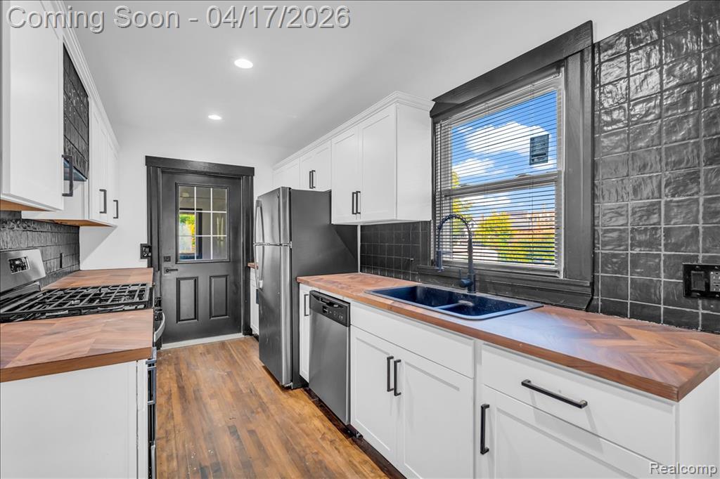 1759 Parker Street, Detroit, MI 48214 — Photo 12