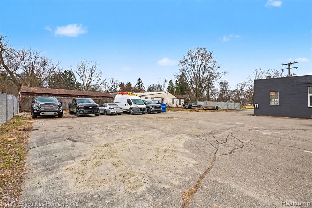 5650 Jamestown Road, Shelby Twp, MI 48317 — Photo 24