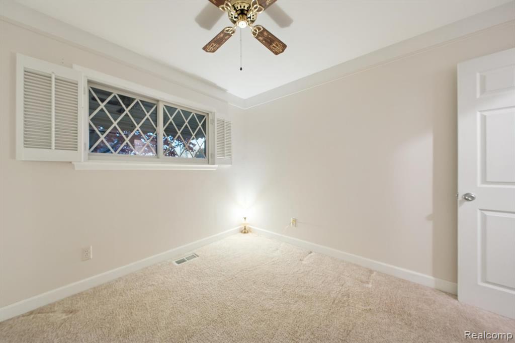 14240 Stratford Street, Riverview, MI 48193 — Photo 21