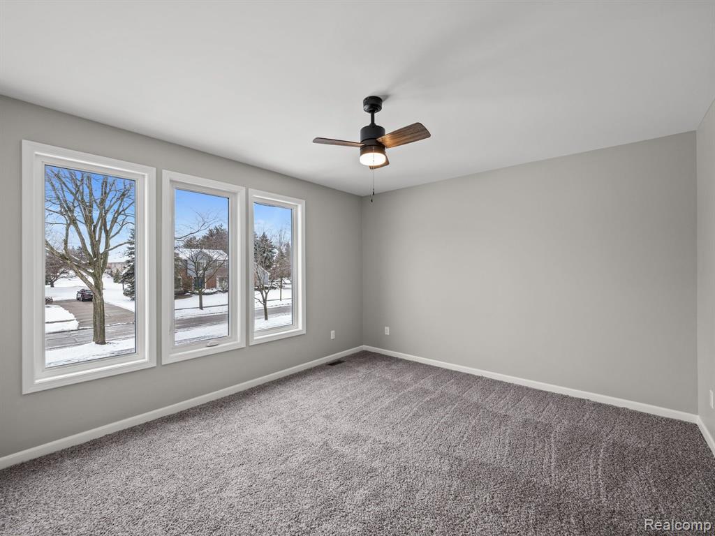 6866 SERENITY Drive, Troy, MI 48098 — Photo 27