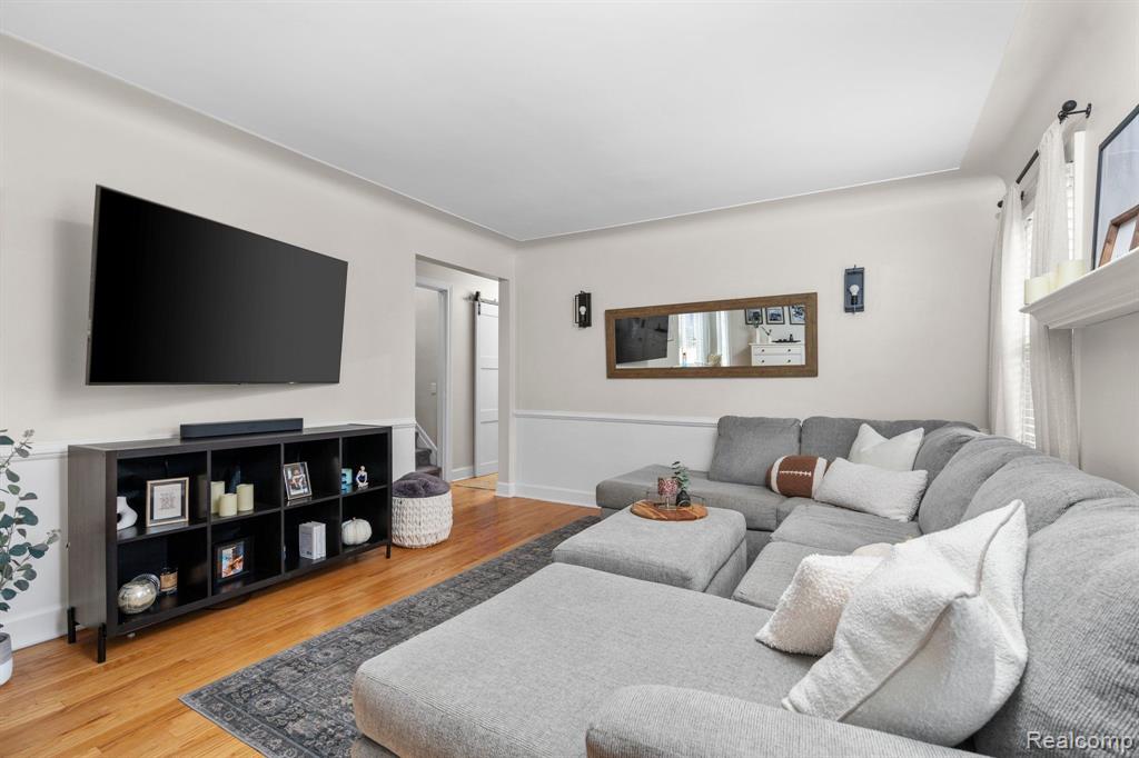 820 CHEROKEE Avenue, Royal Oak, MI 48067 — Photo 5