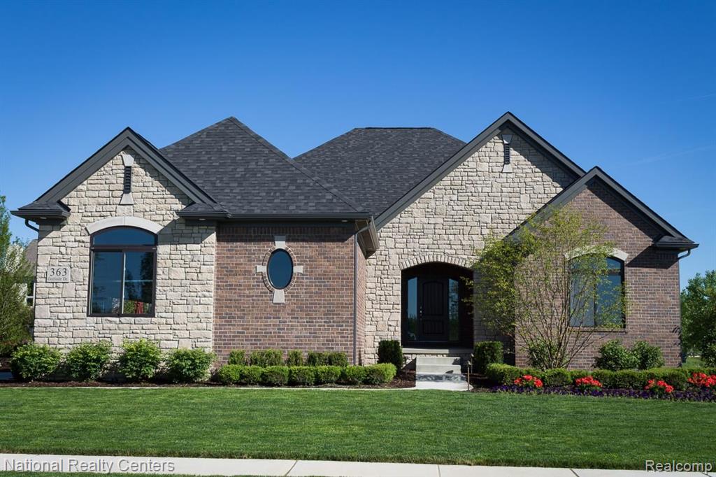 53237 Woodland, Chesterfield, MI 48047 — front exterior