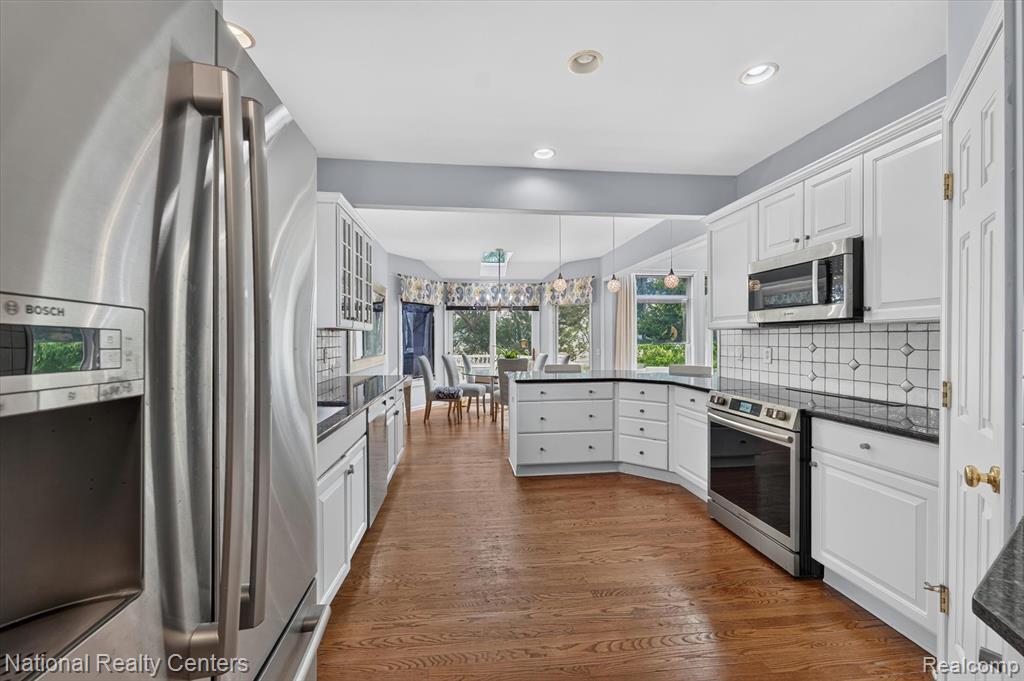 2915 Allison Lane, Highland, MI — Photo 10