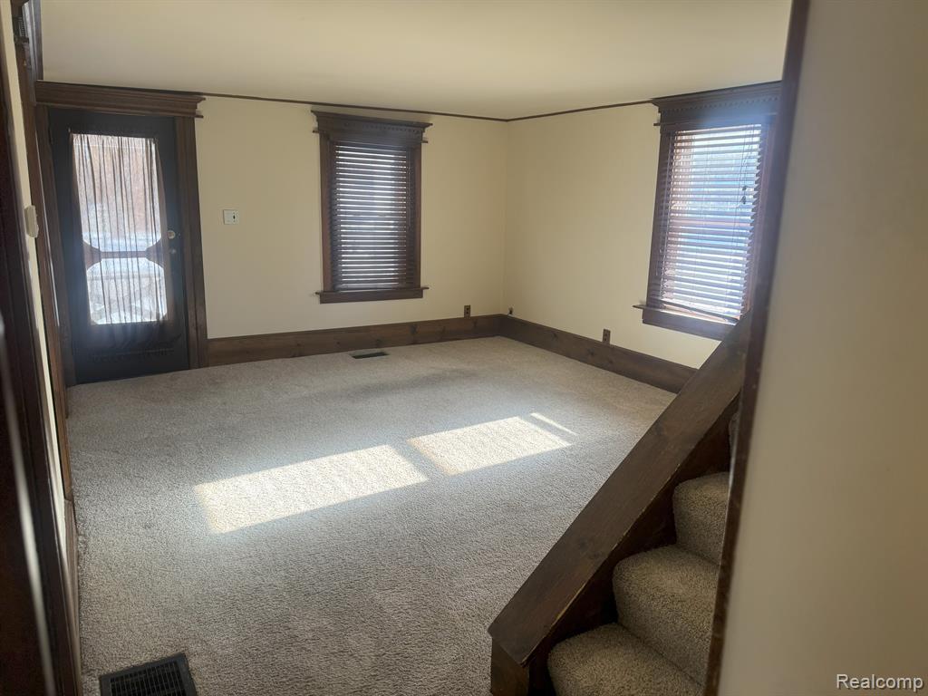 320 DEAN Street, Milford, MI 48381 — Photo 8