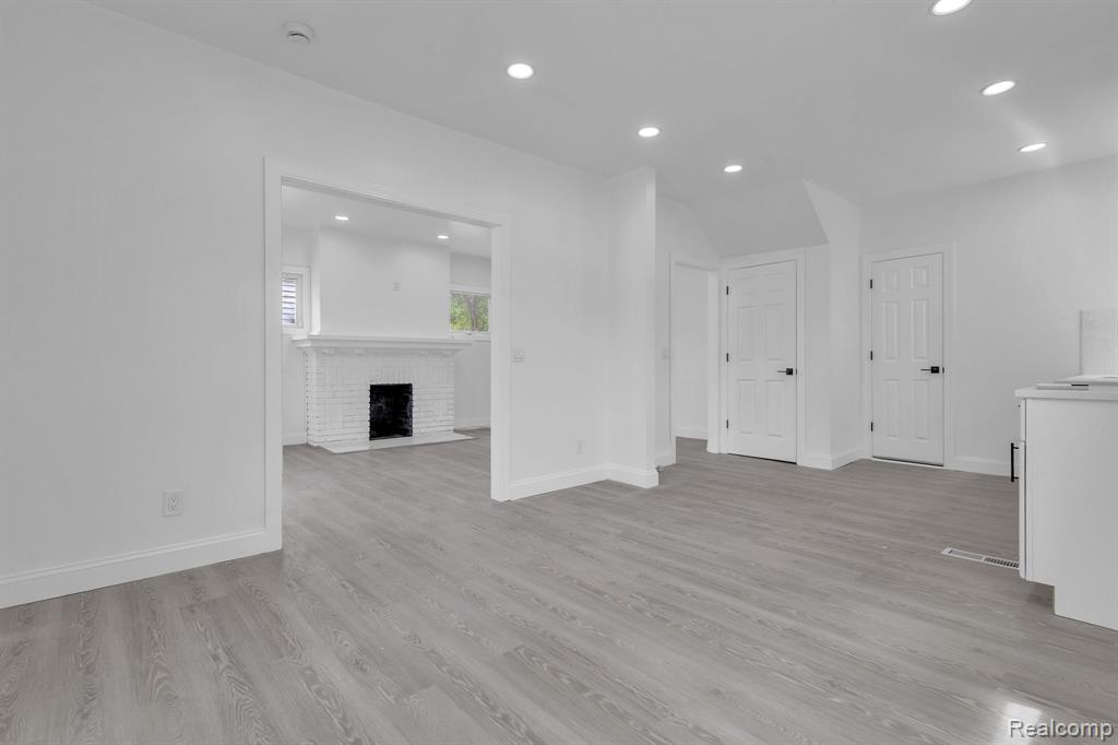 9158 Steel Street, Detroit, MI 48228 — Photo 11