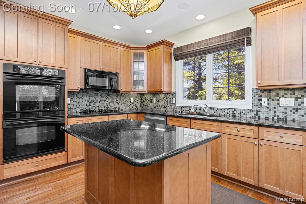 44493 Broadmoor Boulevard, Northville, MI 48168 — Photo 28