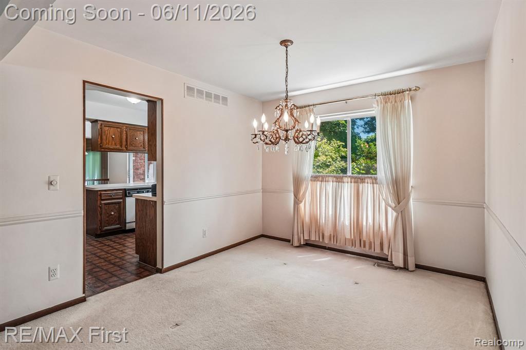 5950 Diamond Drive, Troy, MI 48085 — Photo 8
