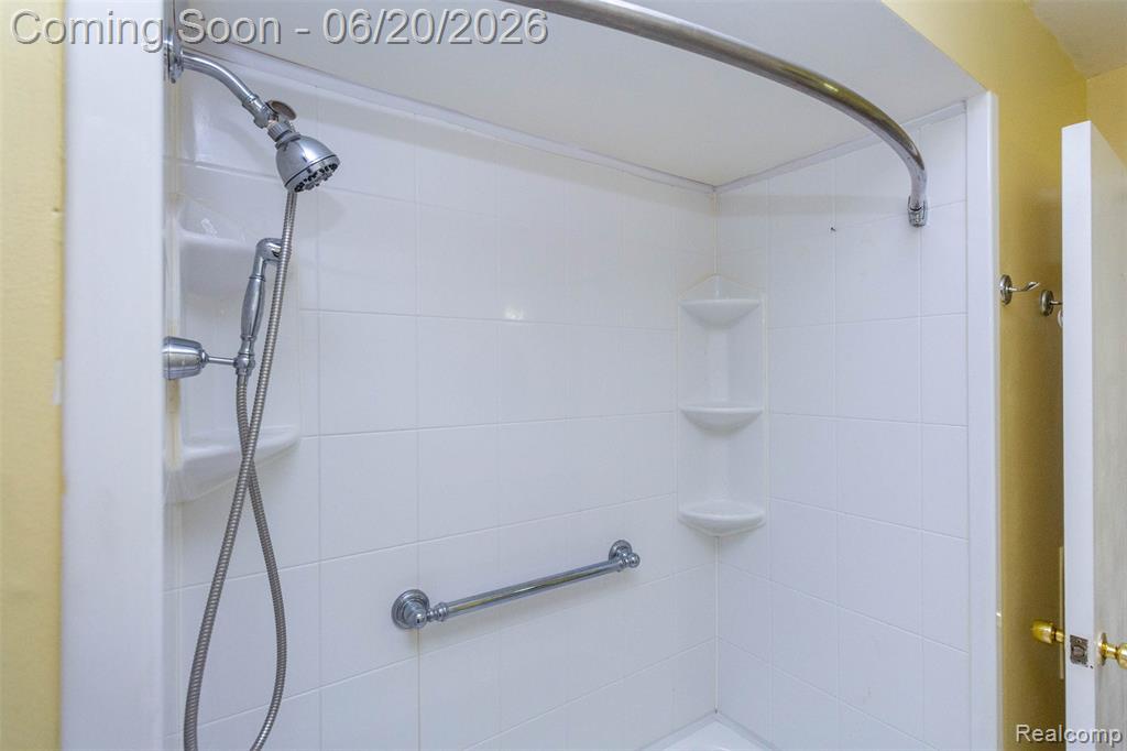1454 Pine Valley Boulevard, Ann Arbor, MI 48104 — Photo 24