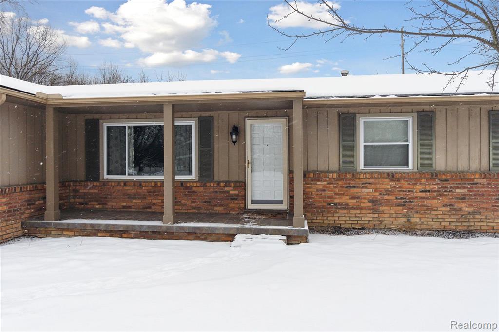 5289 N GEORGETOWN Road, Grand Blanc, MI 48439 — Photo 5