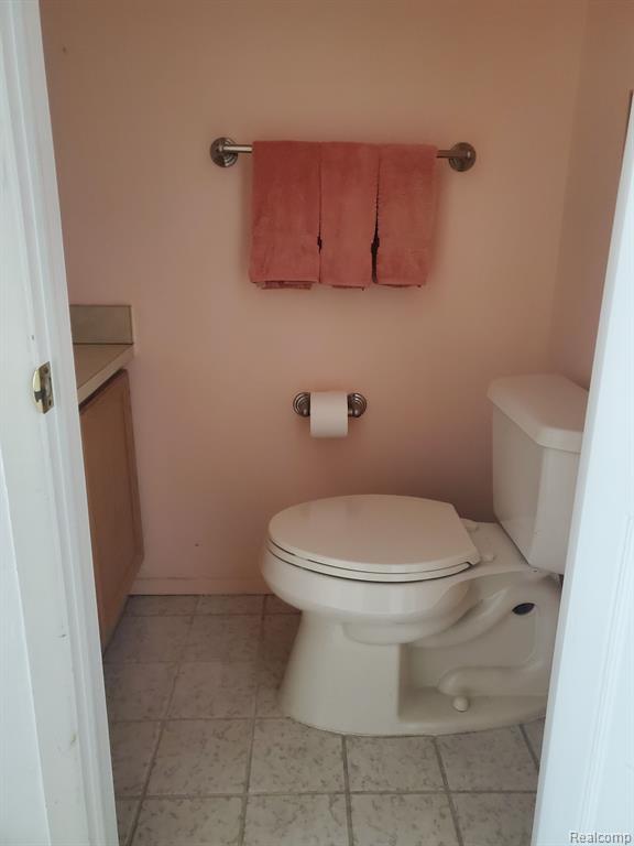 31242 COUNTRY Way, Farmington Hills, MI 48331 — Photo 8