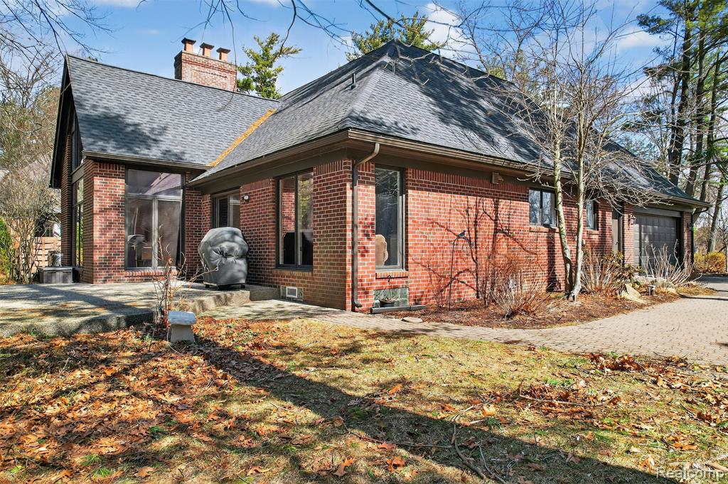 92 Kirksway Lane, Lake Orion, MI 48362 — Photo 42