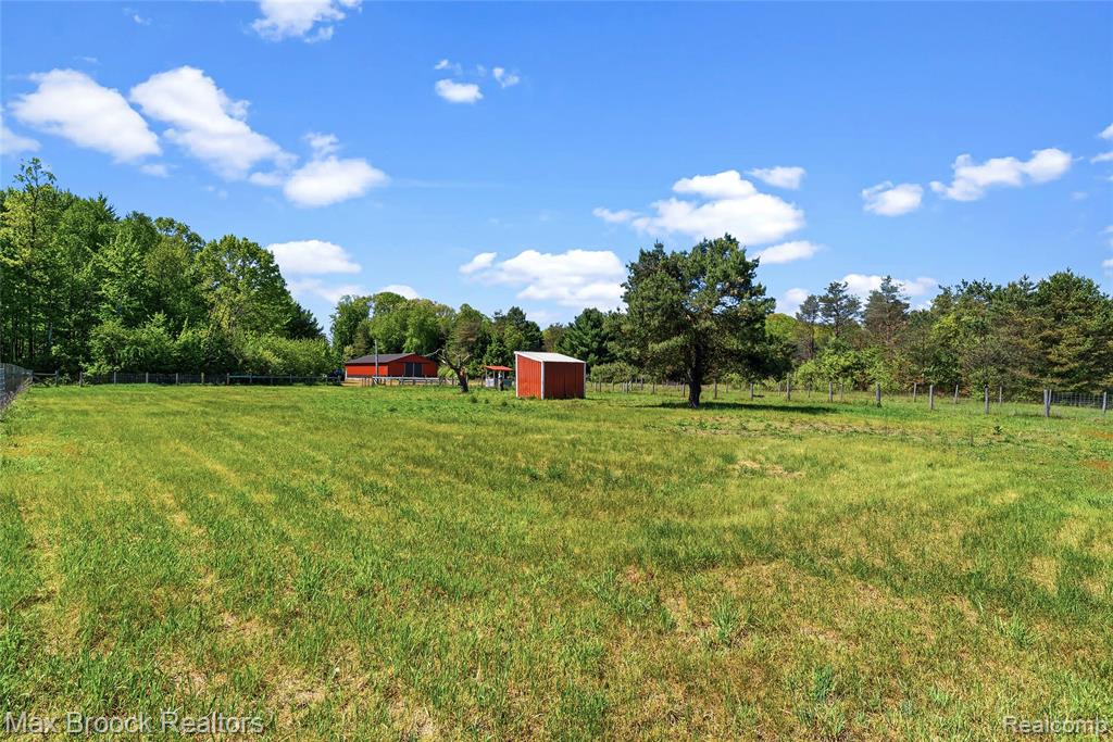 892 W Barnes Lake Road, Columbiaville, MI 48421 — Photo 45