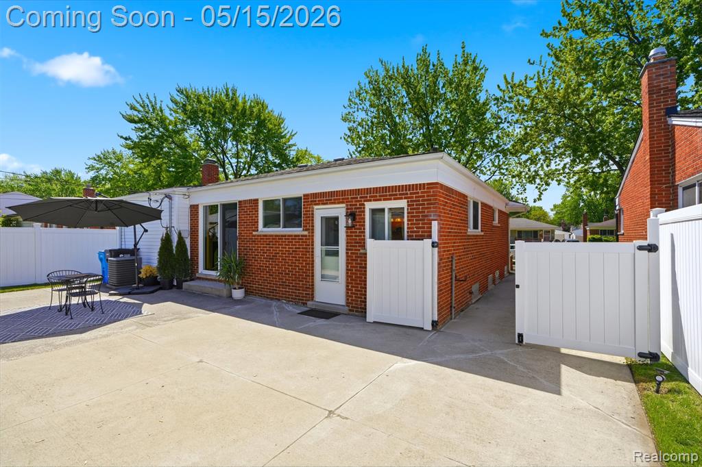 1333 Fontaine Avenue, Madison Heights, MI 48071 — Photo 39