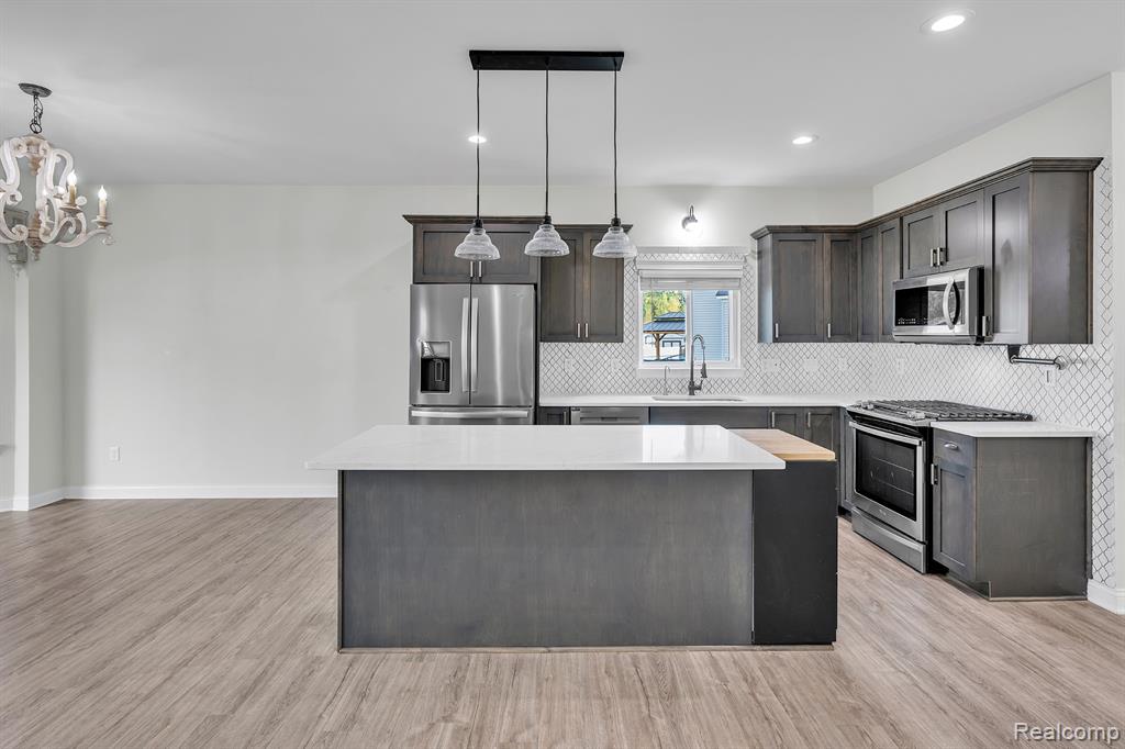8185 Hidden Cove Court, Grand Blanc, MI 48439 — Photo 18