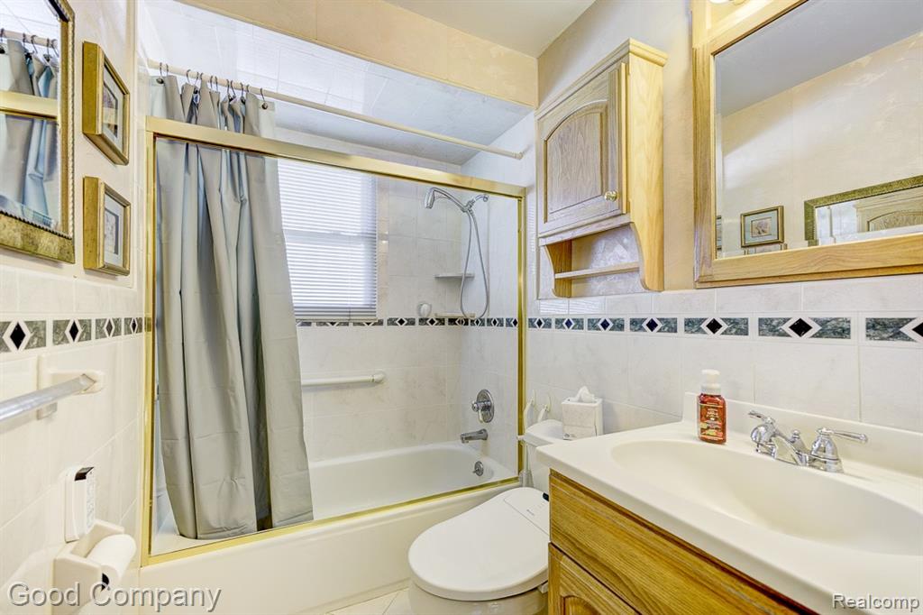 6430 Mayfair Street, Taylor, MI 48180 — Photo 25