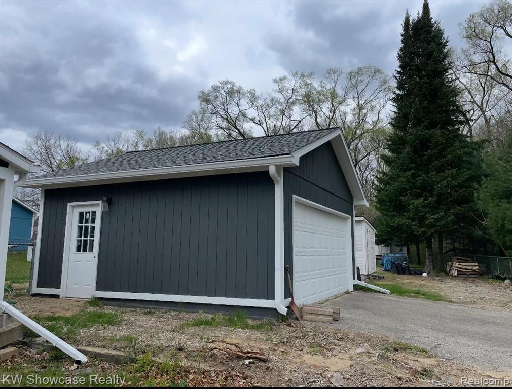 9884 CEDAR ISLAND Road, White Lake, MI — Photo 2