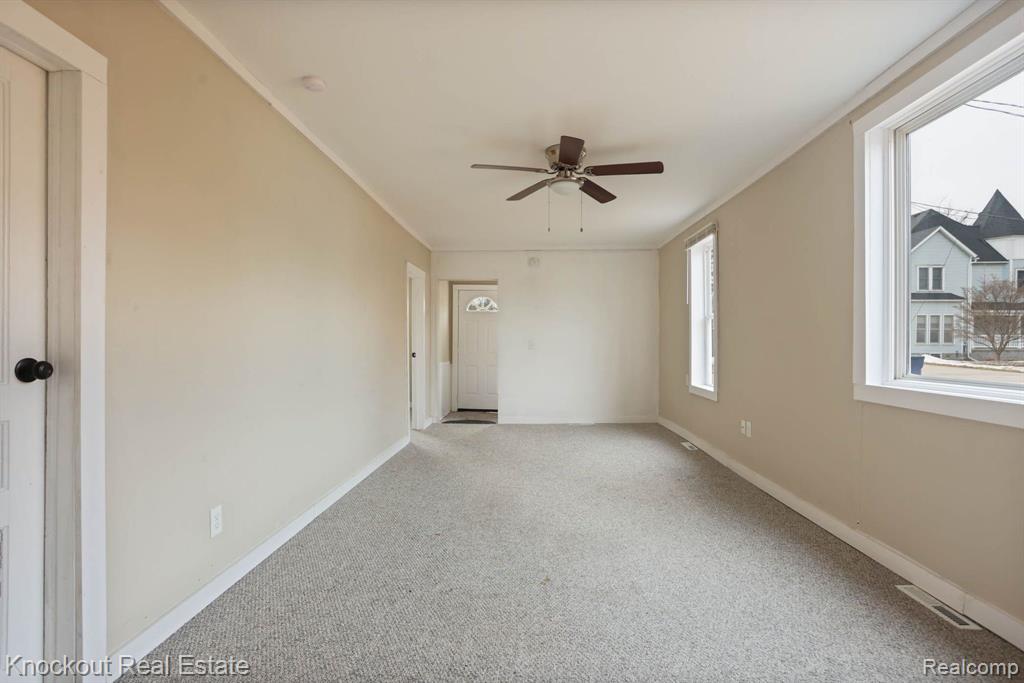 117 S IRVING Street, St. Charles, MI 48655 — Photo 6