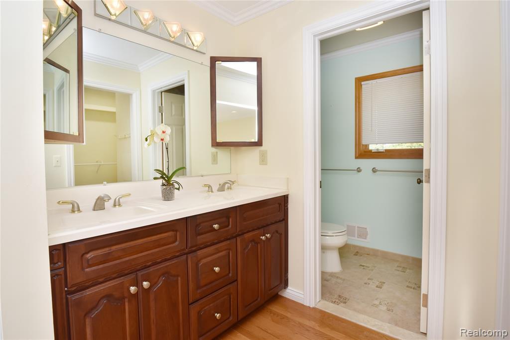 4451 Cypress Drive, Troy, MI 48085 — Photo 24