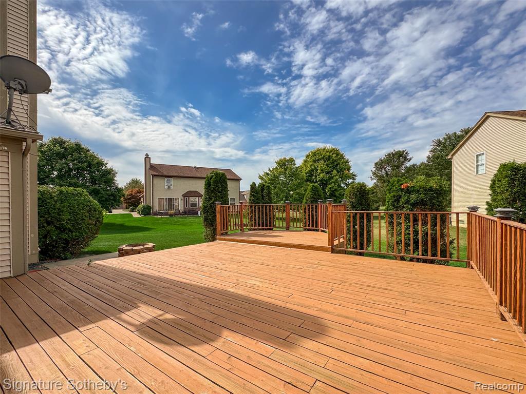 6833 Sadie Lane, Belleville, MI 48111 — Photo 20