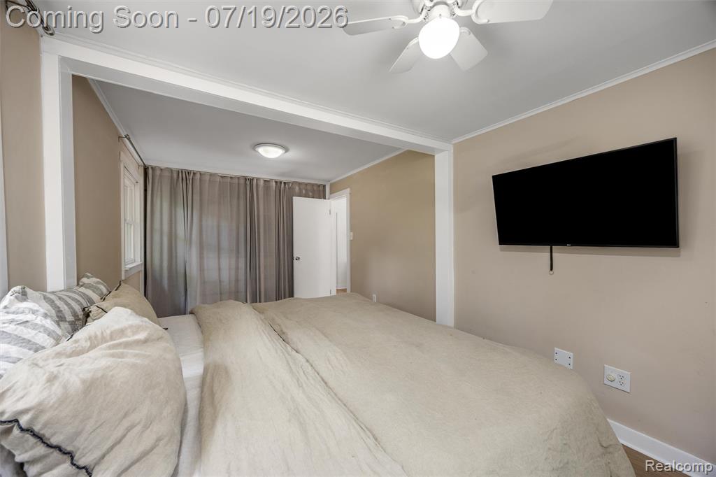 4174 Bunker Avenue, West Bloomfield, MI 48323 — Photo 12