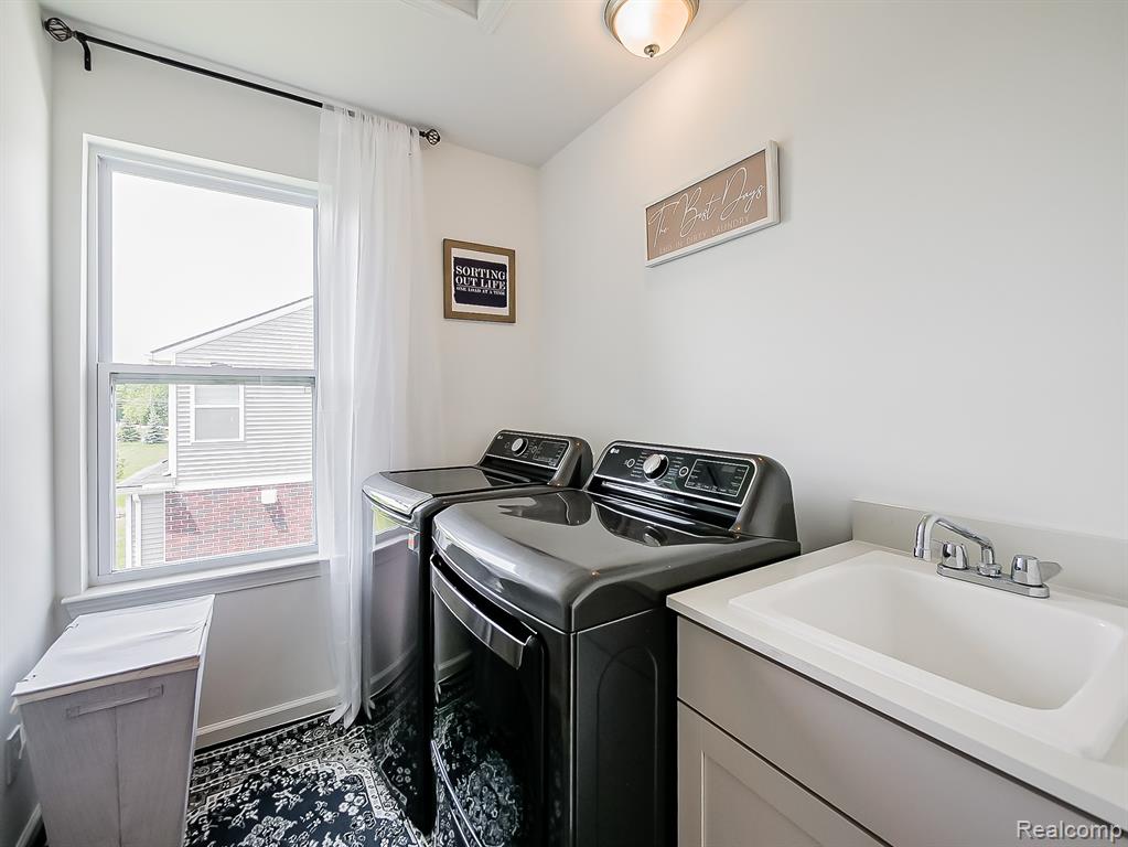 4054 Jayden Court, Sterling Heights, MI 48314 — Photo 38