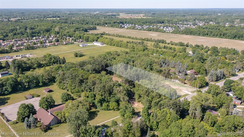 47657 W HURON RIVER DRIVE Drive, Van Buren, MI 48111 — Photo 8