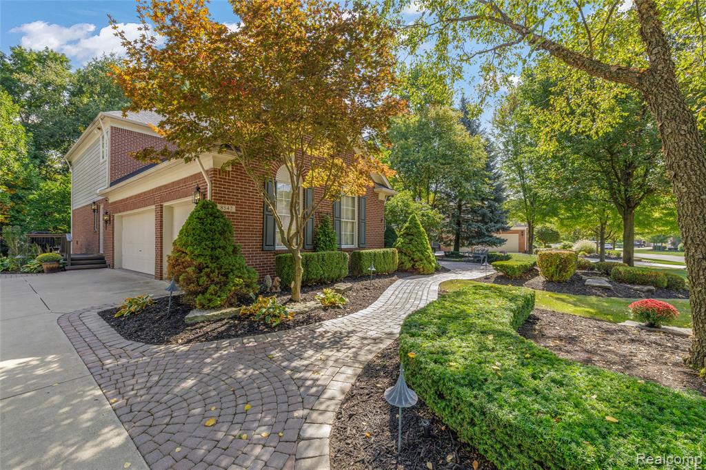 8542 Newbury Court N, Canton, MI 48187 — Photo 3