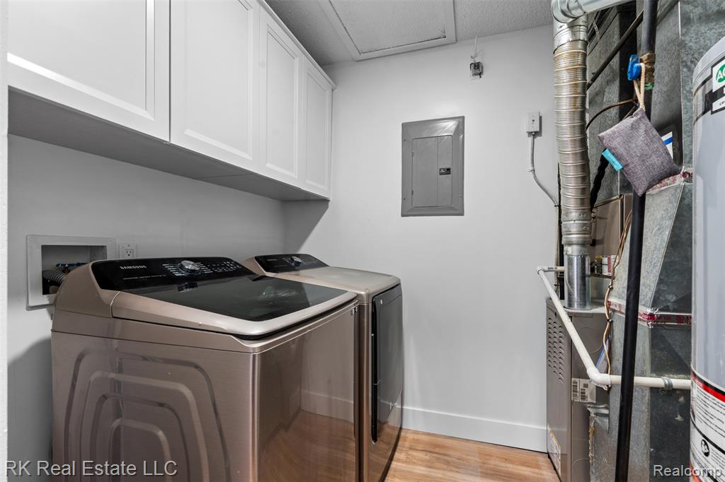 44900 Bayview Drive Unit #20, Novi, MI 48377 — Photo 13