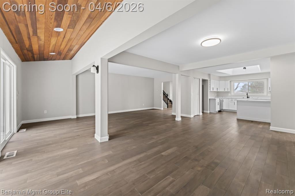 5910 Cedar Knoll Drive, Brighton, MI 48116 — Photo 8