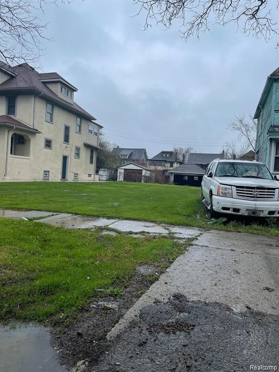 894 ATKINSON Street, Detroit, MI 48202 — Photo 3