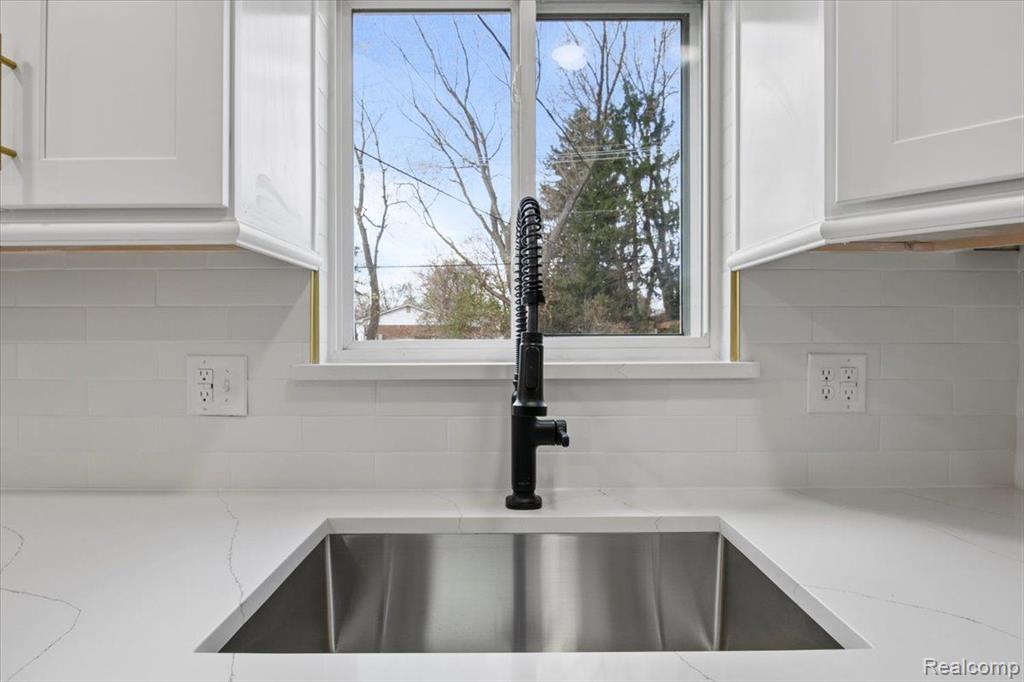 6958 HEATHER HEATH, West Bloomfield, MI — Photo 18
